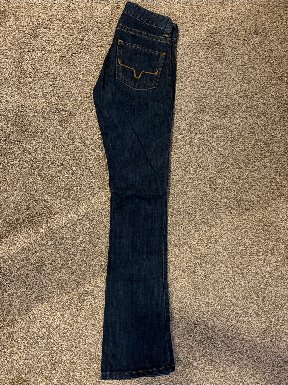 BNWT Dark Blue Women's Kimes Ranch BETTY Jeans